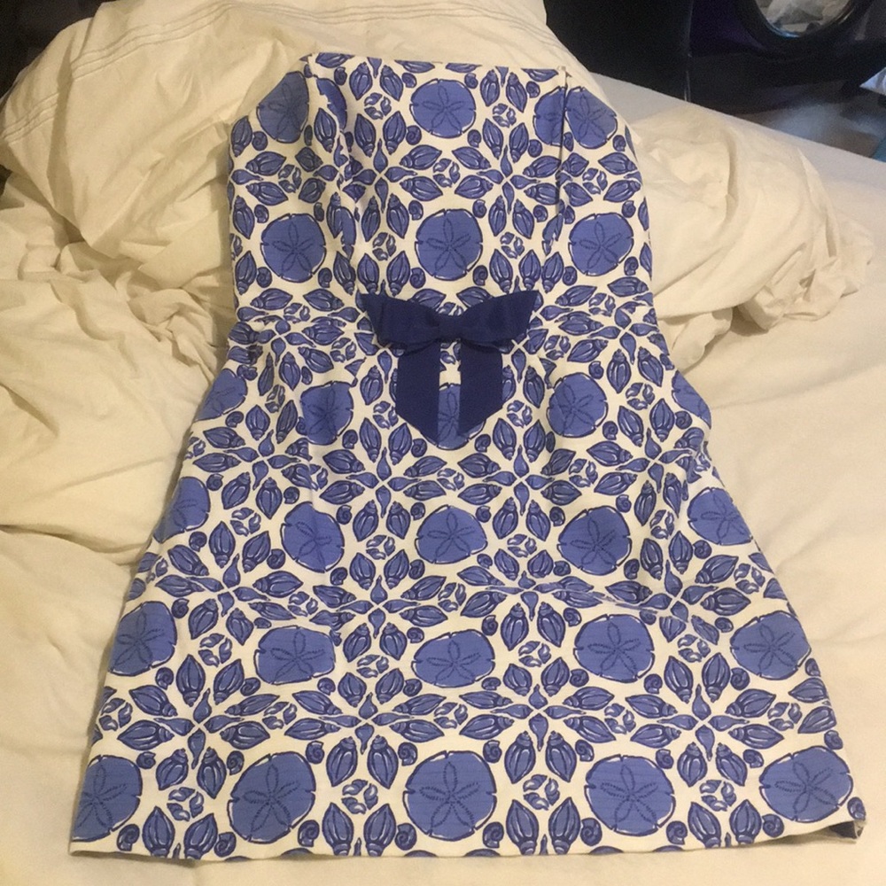 Vineyard Vines size 8 strapless with  pockets